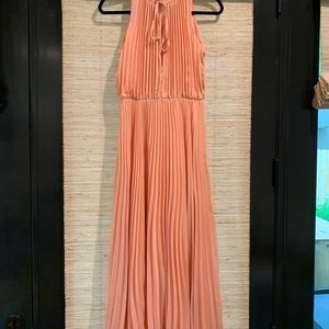 VICI midi pale pink dress